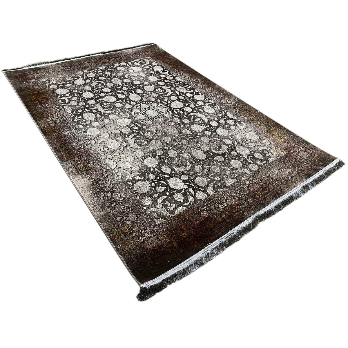 Teppich 170x240 cm schräg ausgebreitet, helles Floralmuster auf Dunkelbraun, Fransen