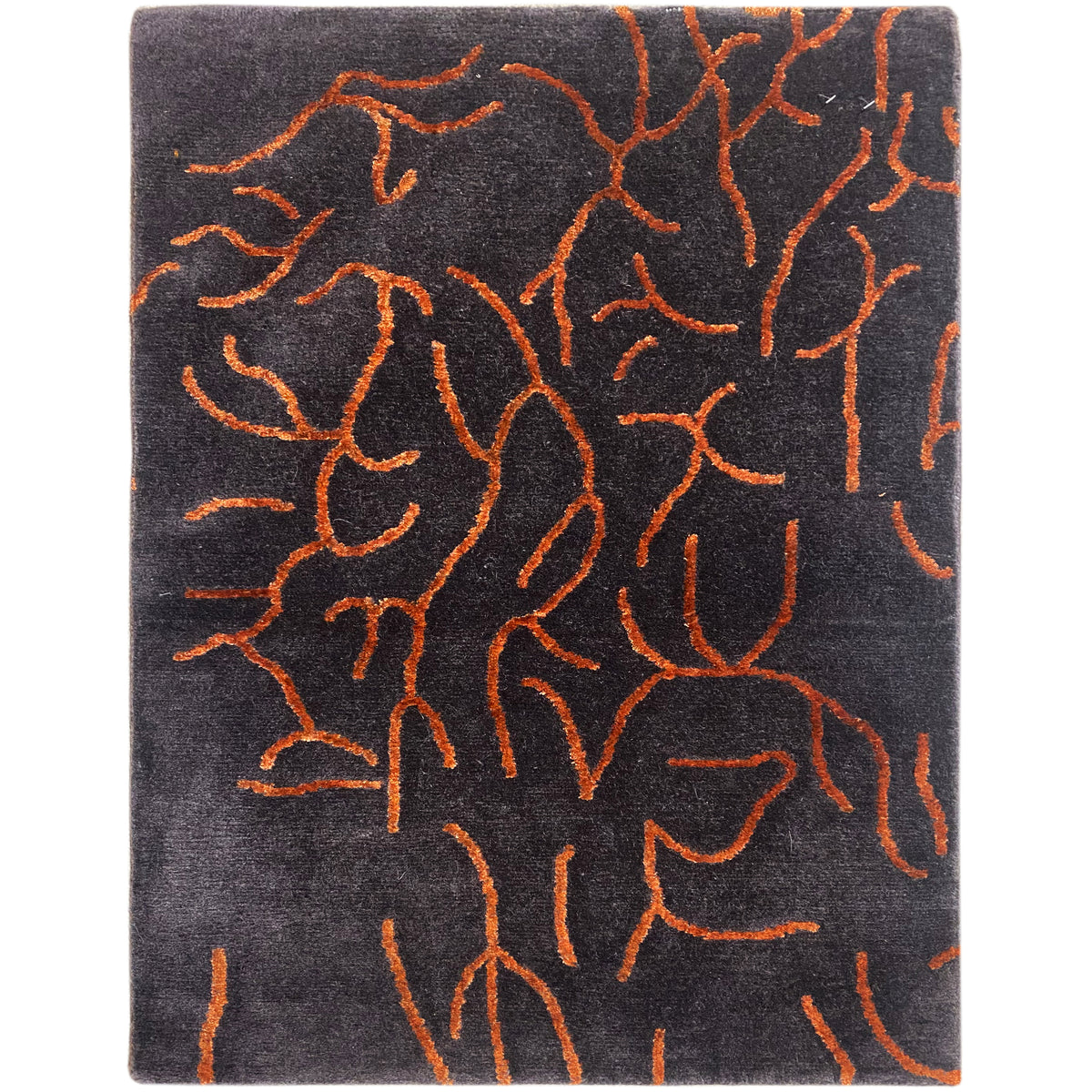 Design-Teppich dunkelgrau mit orangefarbenem abstraktem Linienmuster, Vorderansicht