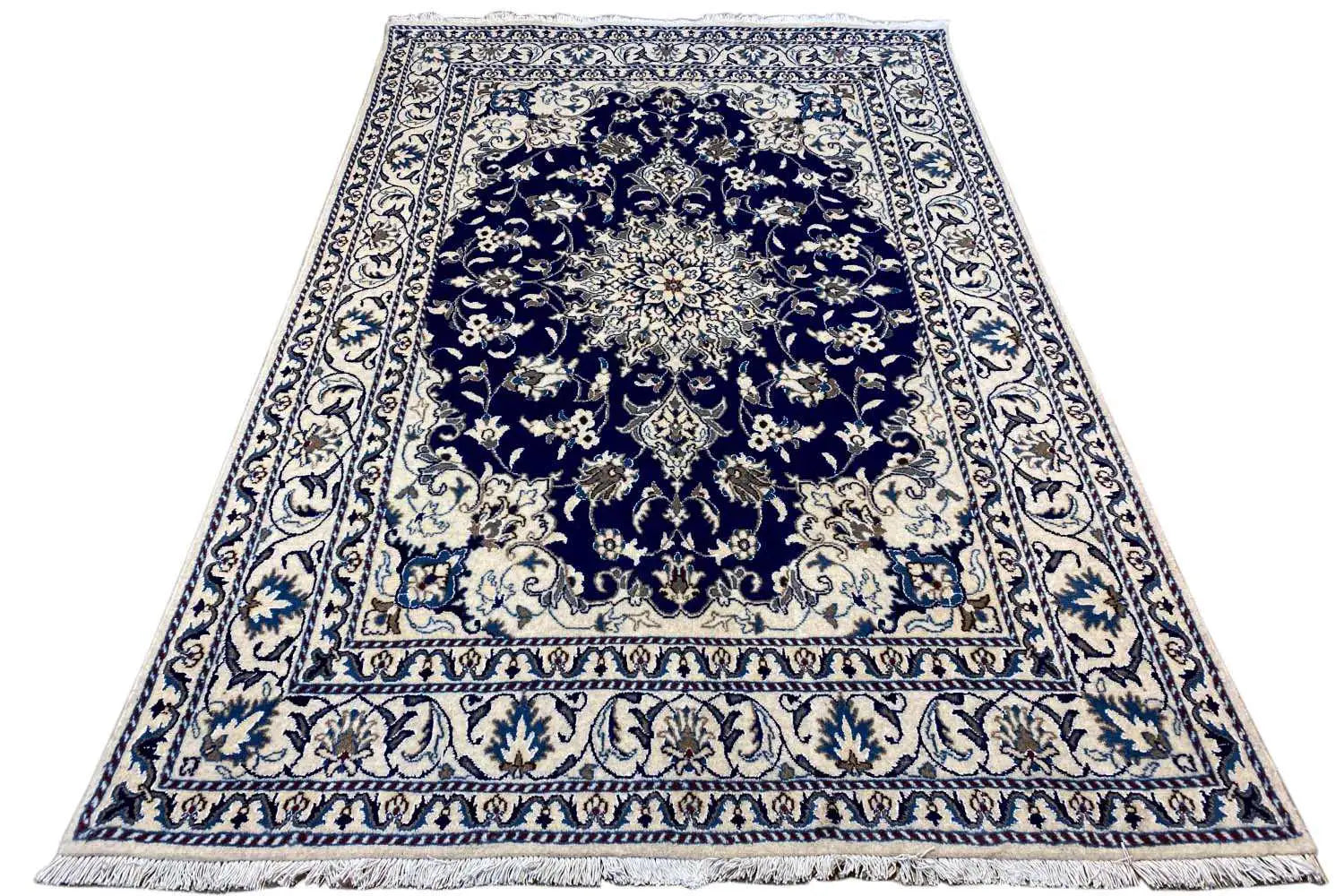 Nain Teppich (146x214cm) - German Carpet Shop