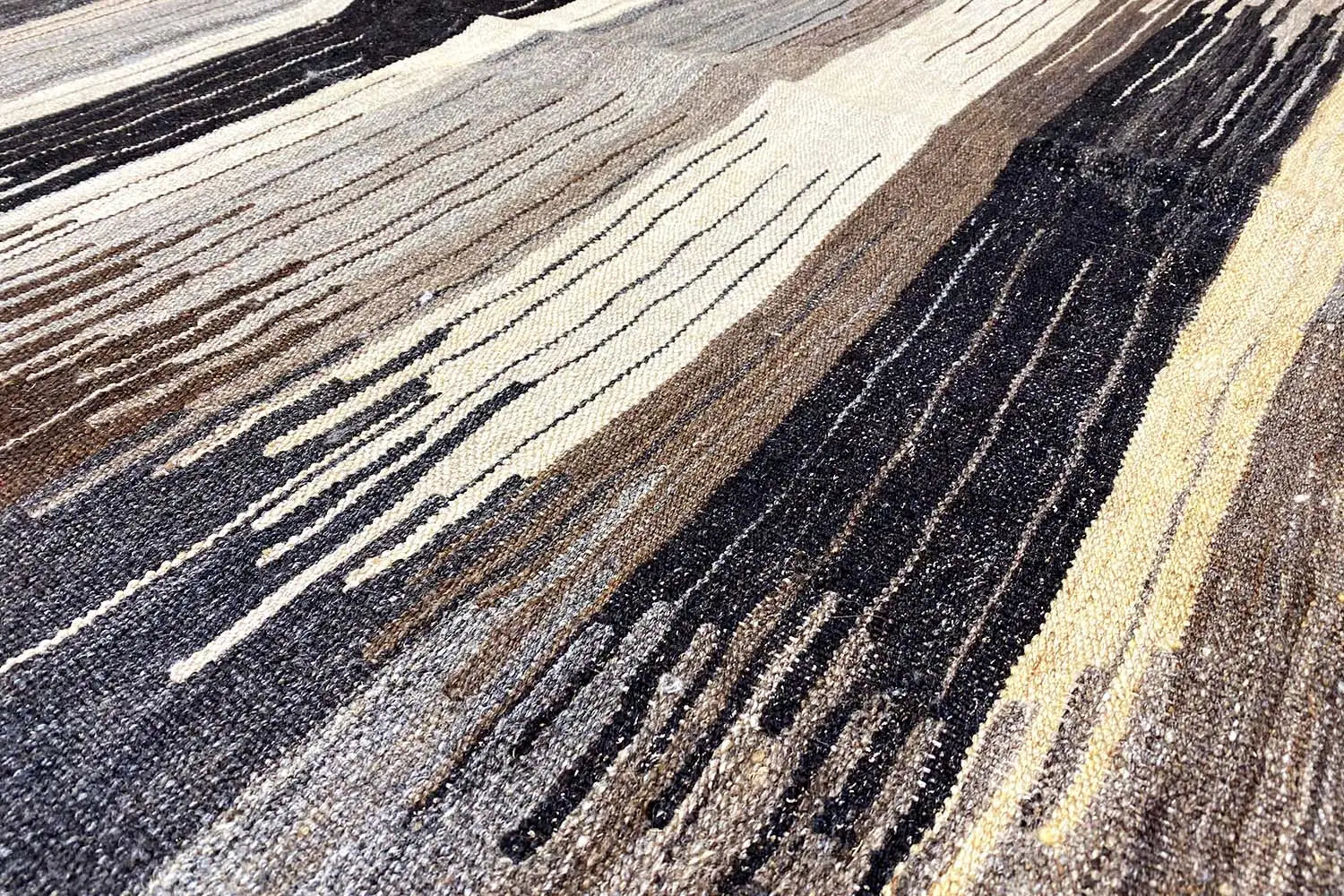 Kilim Qashqai (225x136cm) - German Carpet Shop