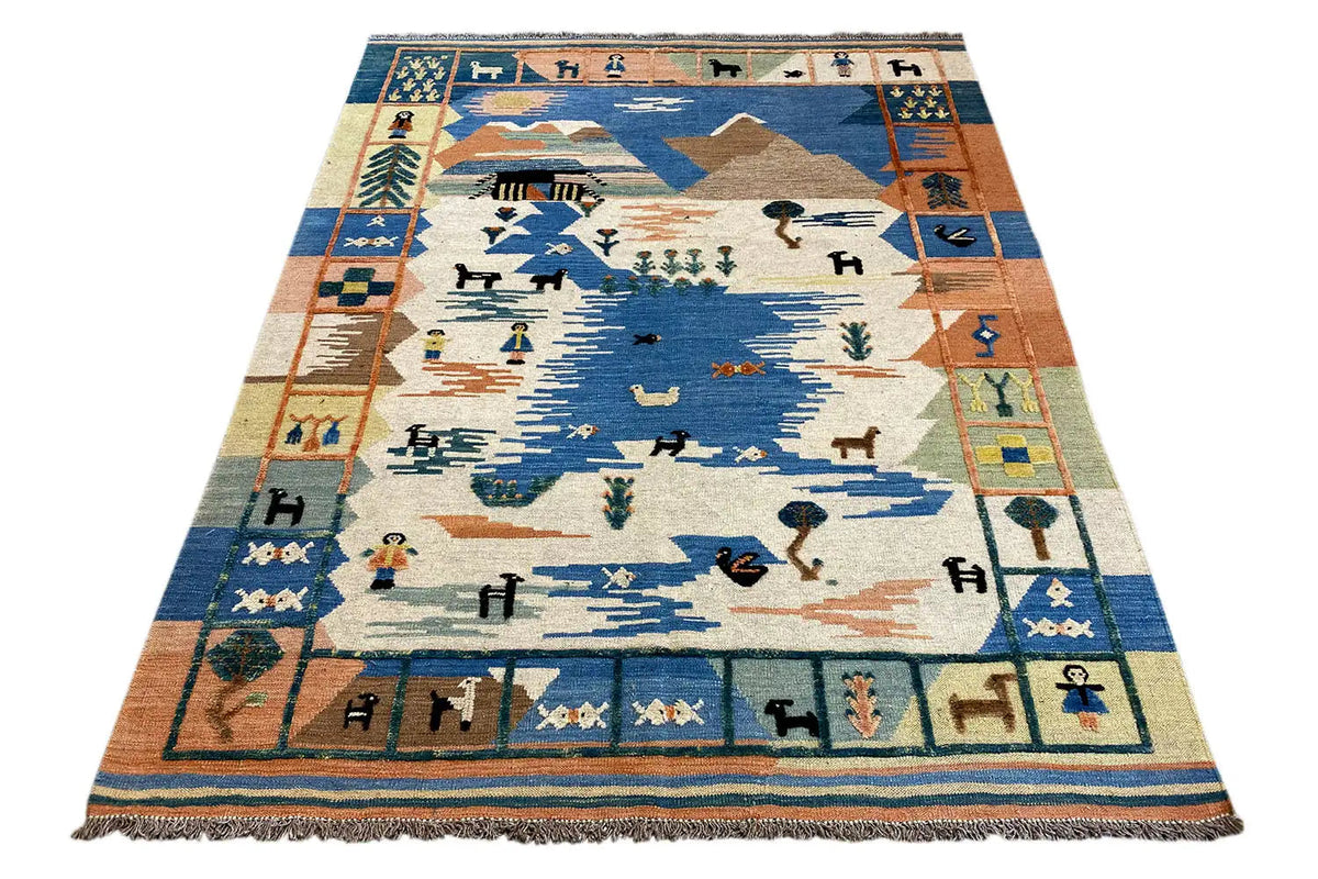 Kilim-Teppich mit umlaufendem Bordürenmuster und zentralem Motiv in Blau, Beige und Rostorange