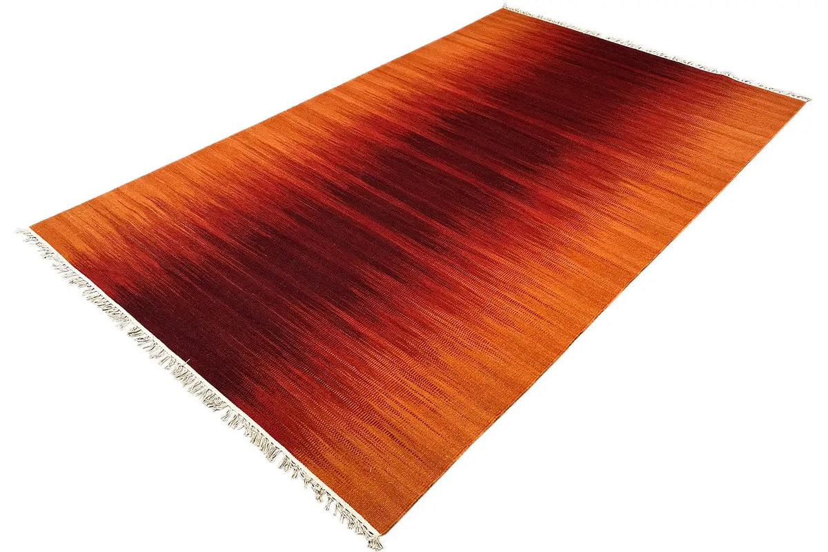 Moderner Kelim-Dhurrie-Teppich, orange-braun, dunkelrote Streifen, weiße Fransen
