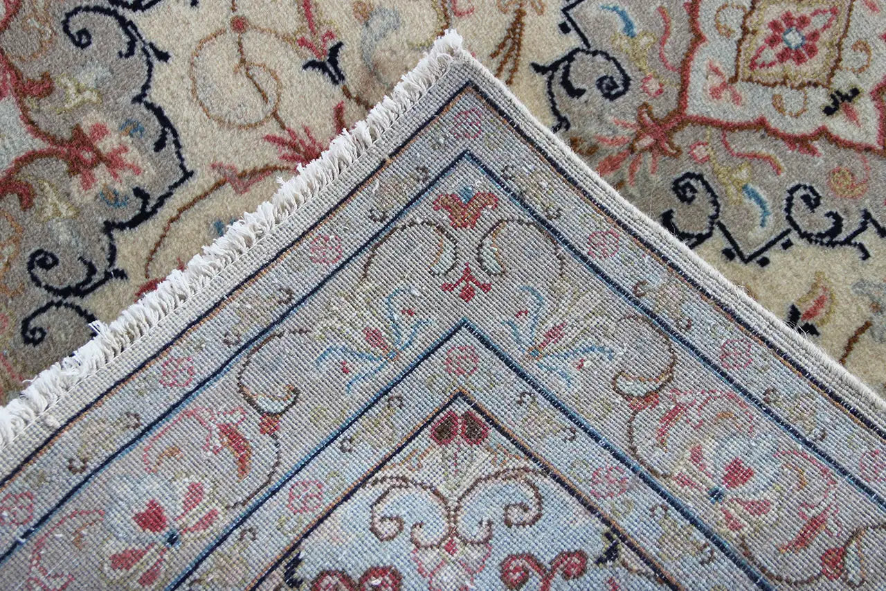 Keshan - Beige (147x102 cm) - German Carpet Shop