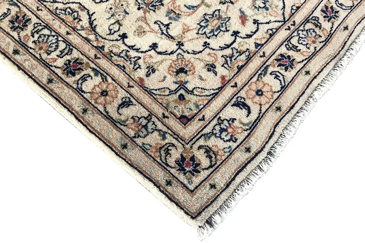 Keshan - Beige (148x98 cm) - German Carpet Shop