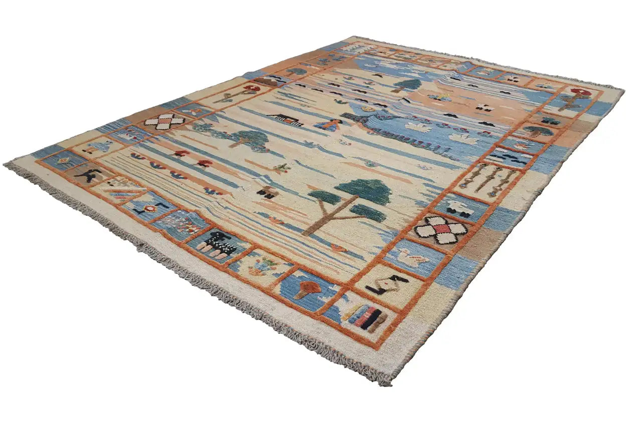 Kilim Qashqai Teppich mit blauem Mittelmotiv, orangefarbenen Linien und Fransen