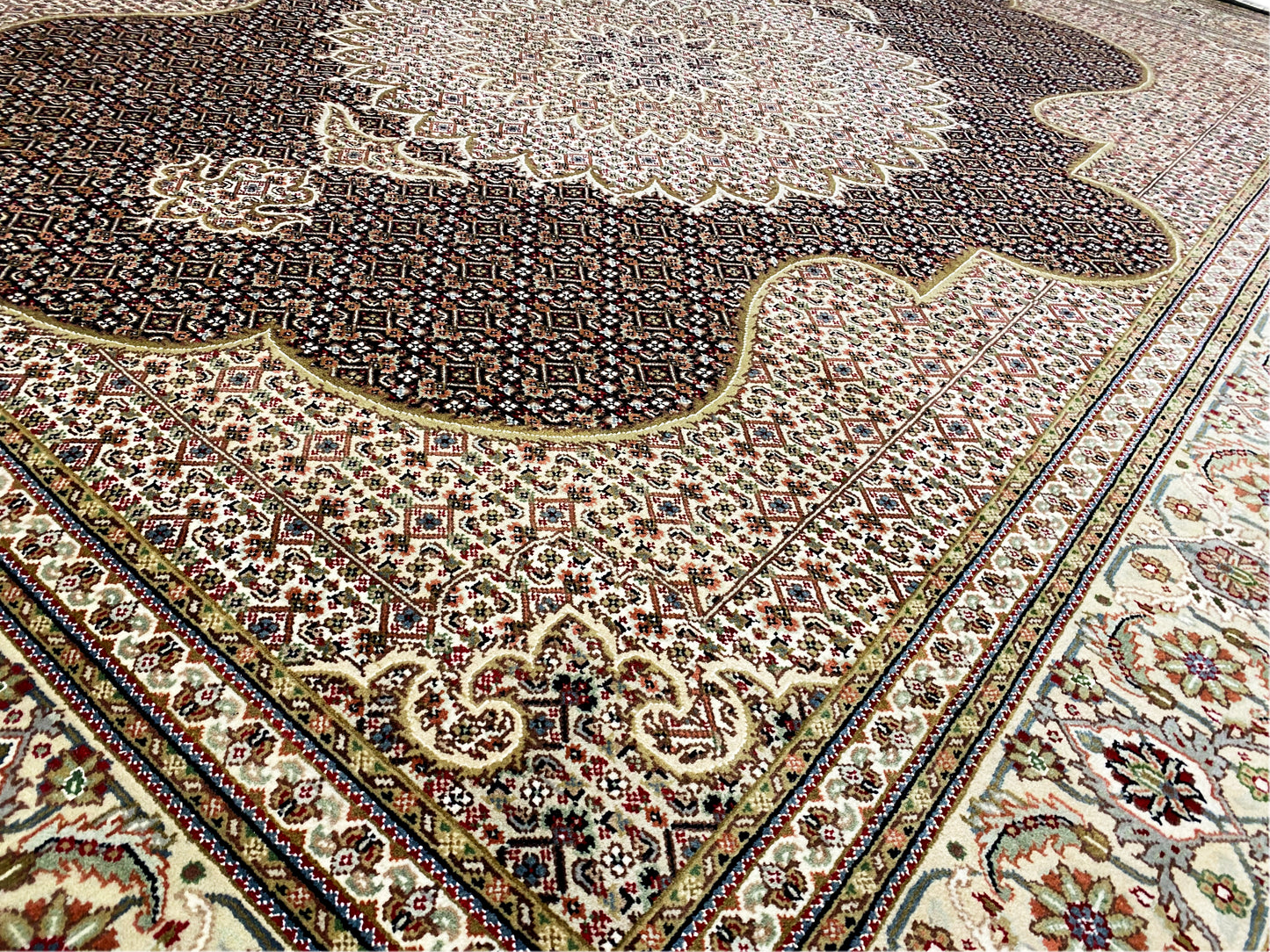 Indo Tabriz Teppich - 303x247cm