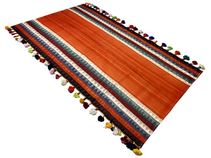 Wohnzimmer dekorativer Jajim Teppich aus Wolle mit warmen Boho-Farben