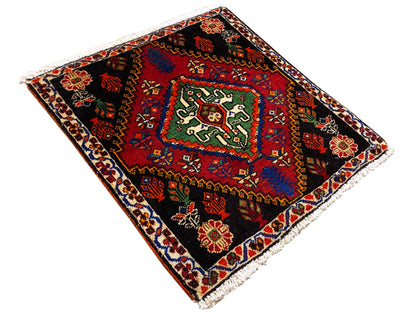 Poshti-Teppich 56x56 cm, schräg gelegt, geometrische Ornamente in Rot, Grün und Blau