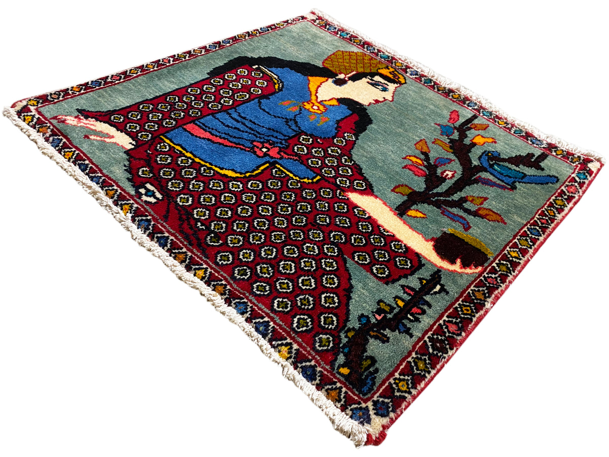 Poshti Teppich 68x63 cm diagonal: Figur und Baum, geometrische Muster, Fransen an den Kanten