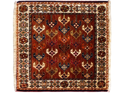 Poshti Teppich 60x55 cm quadratisch, geometrische Ornamente in Rotbraun, Blau, Creme