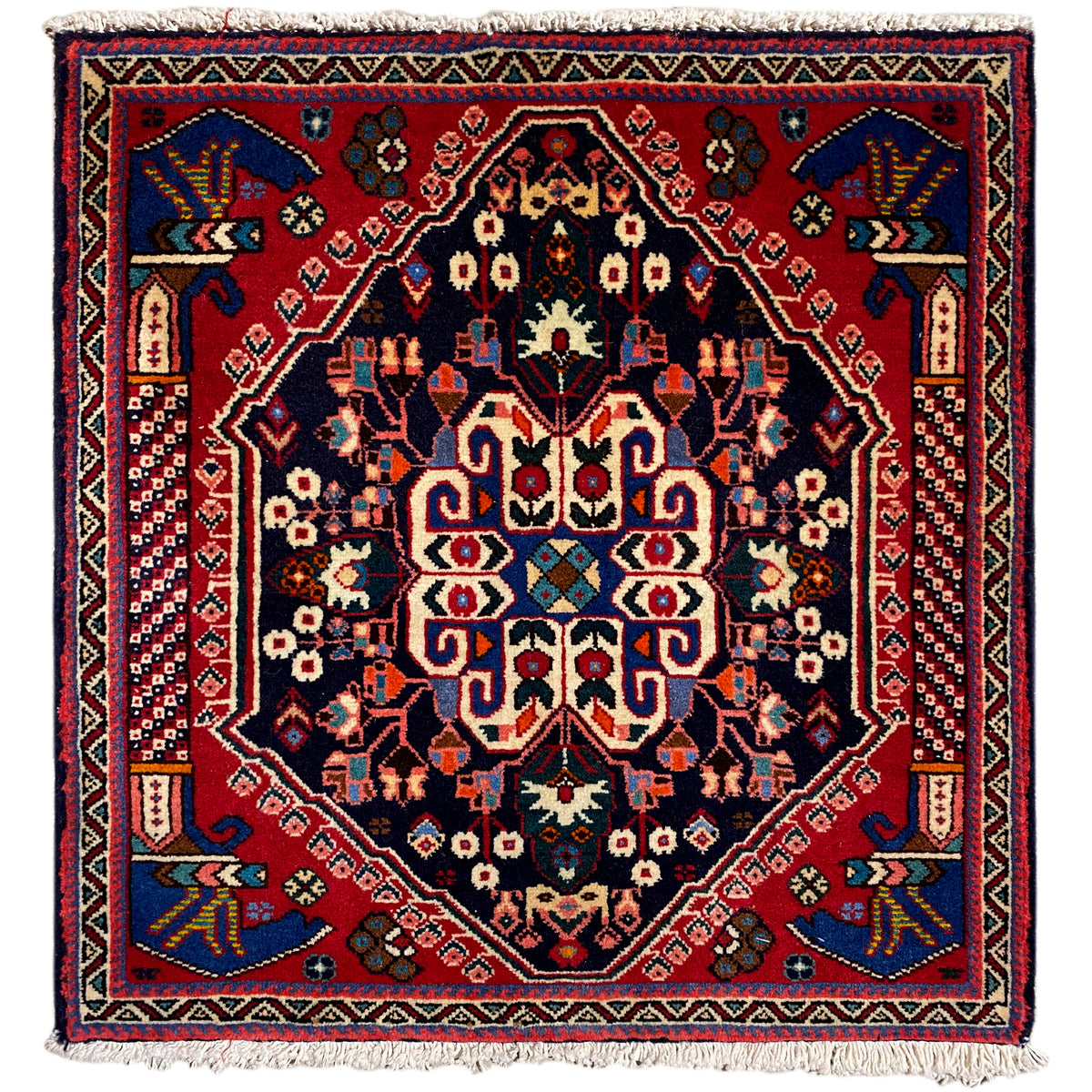 Poshti-Teppich 66x63 cm mit dunklem Blau, Rot und detailreichem Ornamentmuster
