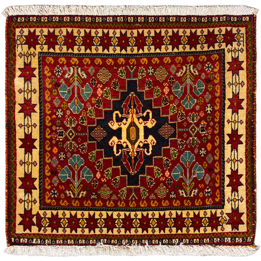 Poshti-Teppich, 60x58 cm, rotes Muster mit schwarzem Medaillon und Fransen