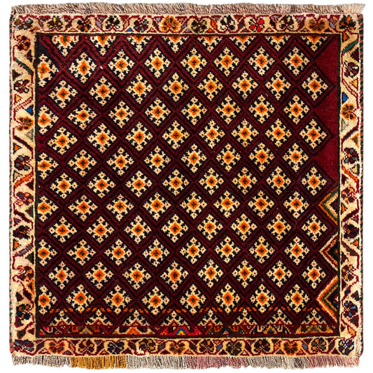 Poshti-Teppich 61x59 cm: quadratisches Design mit geometrischem Muster, Dunkelrot und bunt