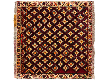 Poshti-Teppich 61x59 cm: quadratisch, geometrisches Rautenmuster in Dunkelrot mit bunten Akzenten