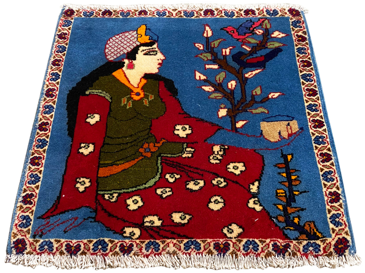 Poshti Teppich 65x63 cm mit Märchenmotiv, blauer Fläche, rotem Mittelteil und Fransen
