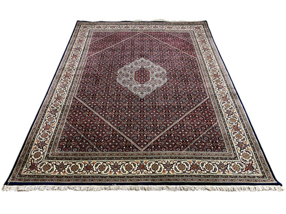Bidjar Wollteppich handgeknüpft, orientalischer Stil in tiefem Rotton