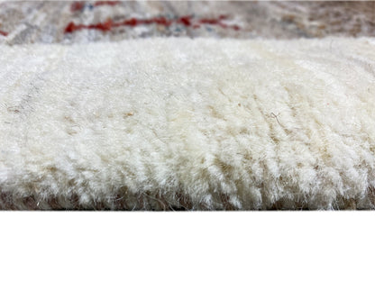 Beige Gabbeh Runner mit geometrischen Details handgeknüpft