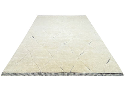 Weicher Berberteppich in Elfenbein für minimalistisches Wohnen