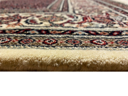 Perserteppich Bidjar mit feinem Muster und Bordüre in Bordeauxrot