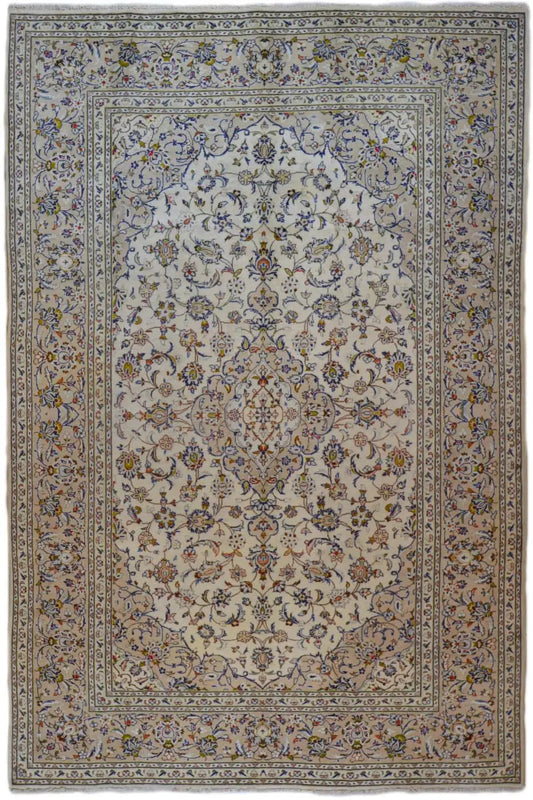 Keshan - 398895676130185 (305x192 cm) - Premium Teppich from German Carpet Shop - Just €880! Shop now at German Carpet Shop